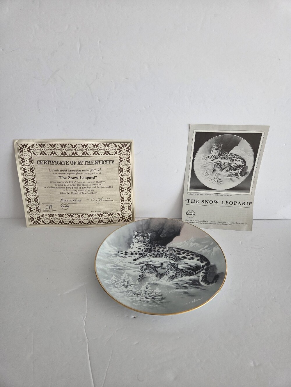 Knowles Snow Leopard Decorative Plate - Gray and Gold Trim